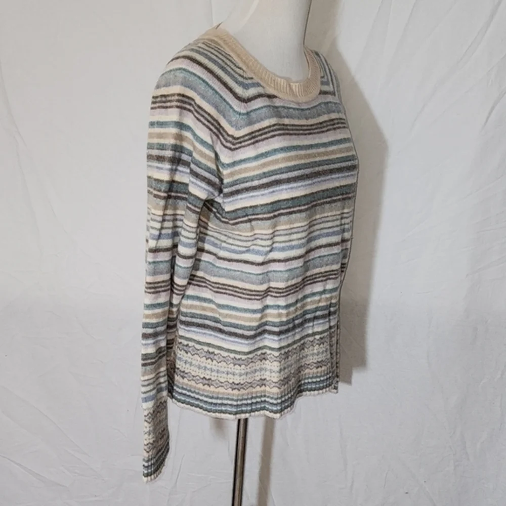 New York and Company Striped Sweater‎ Size Large